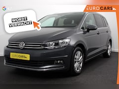 Volkswagen Touran - 1.5 TSI DSG Highline 7p | Navigatie | Apple Carplay/Android Auto | Parkeersensoren | Adapt