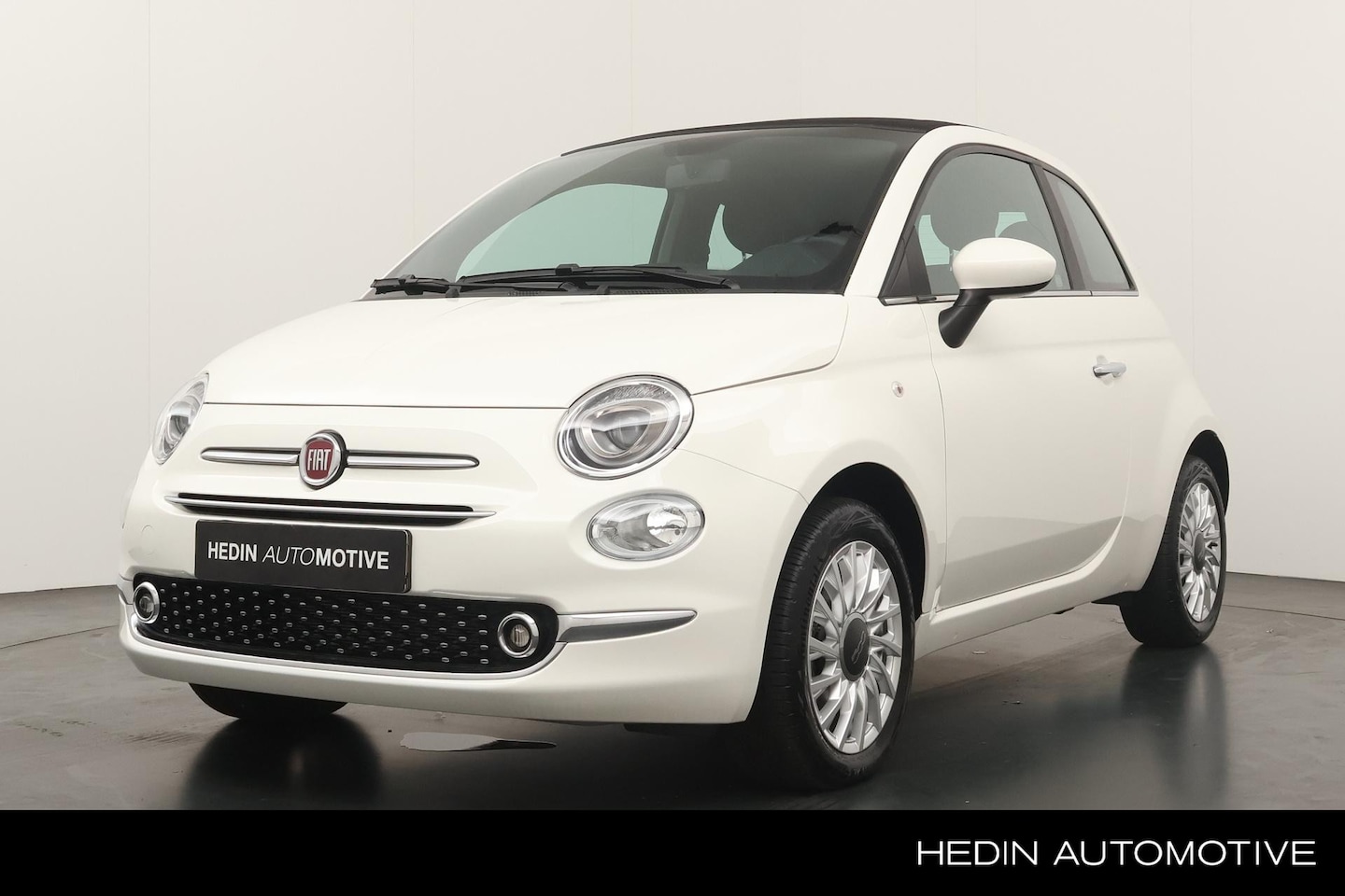 Fiat 500 - 1.0 68pk Hybrid Dolcevita | Cabrio | Airco | Parkeersensor Achter | Cruise Control | Apple - AutoWereld.nl