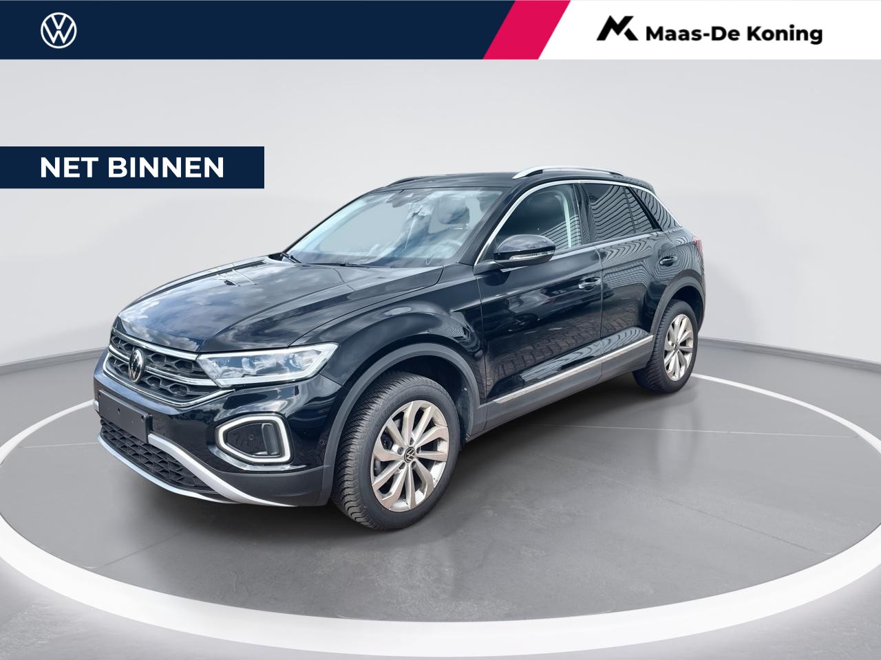 Volkswagen T-Roc - 1.5 TSI 150pk DSG Style · Navigatie · App connect ·  Parkeersensoren - AutoWereld.nl