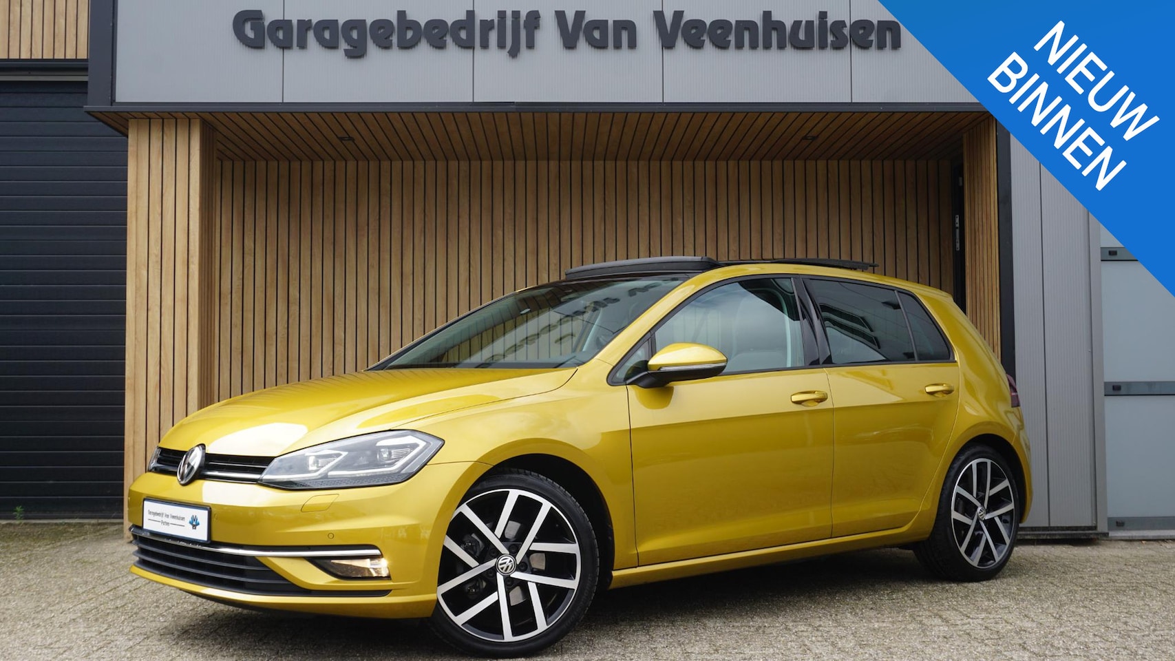 Volkswagen Golf - 7.5 1.4 TSI 150pk DSG 5Drs Highline Pano.Dak Virtual Cockpit LED Drive-Select *Kurkuma Yel - AutoWereld.nl