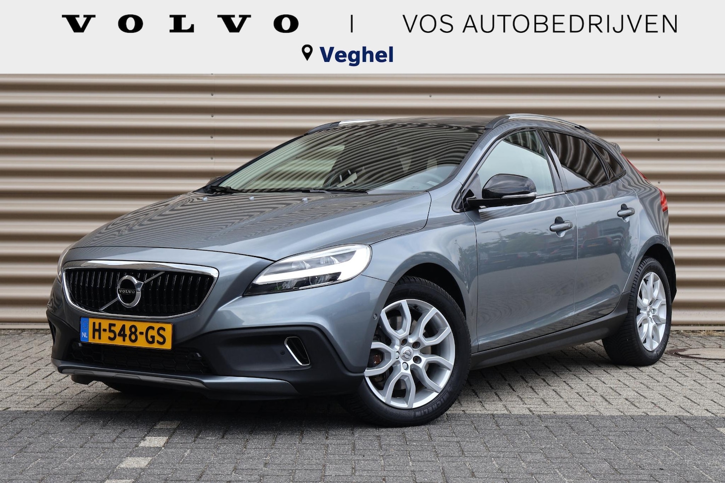 Volvo V40 Cross Country - 1.5 T3 Polar+ Luxury | Unieke kilometerstand - AutoWereld.nl