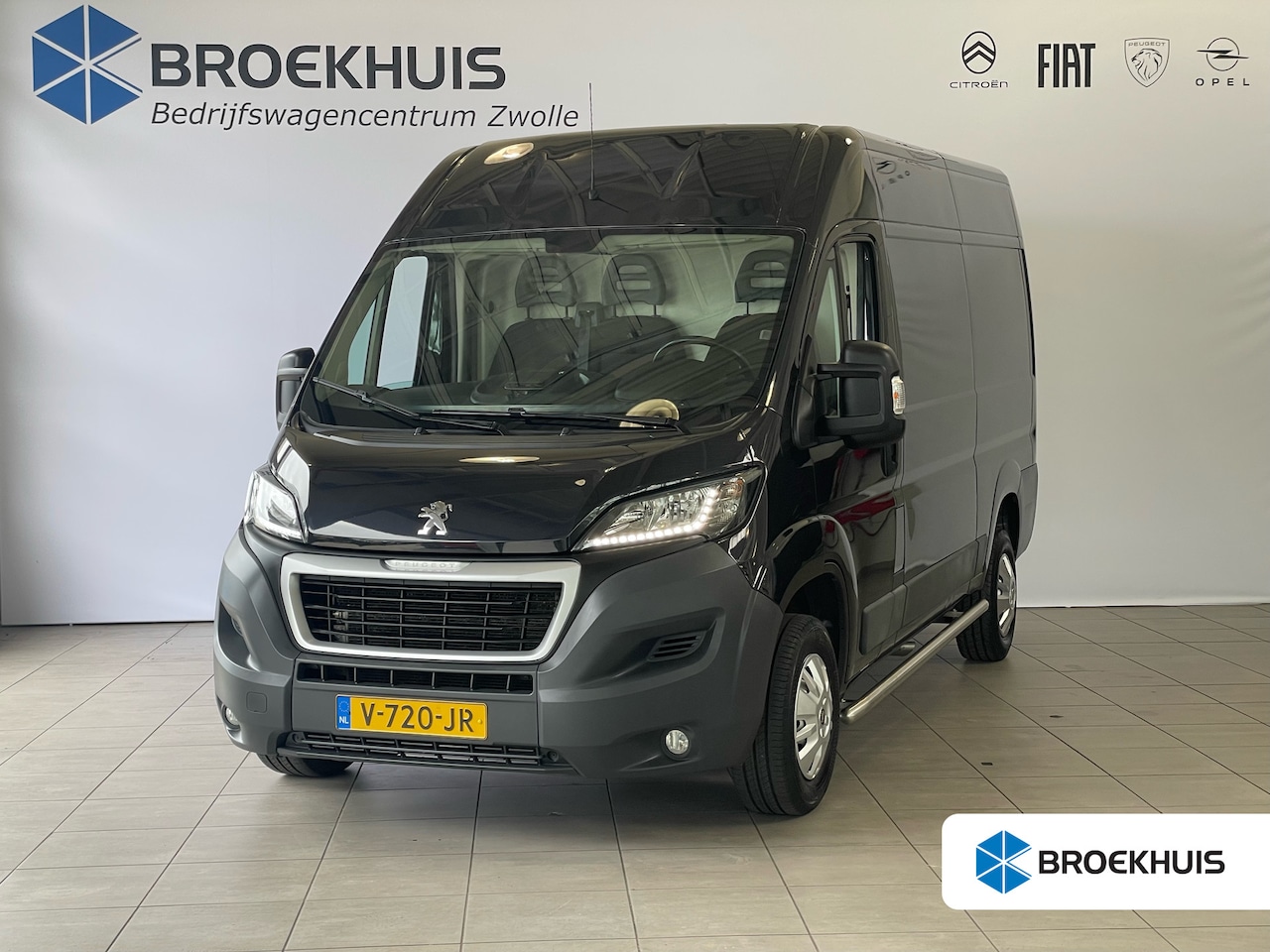 Peugeot Boxer - 330 2.0 BlueHDI L2H2 Premium Pack | Achteruitrijcamera | Airco | Cruise control - AutoWereld.nl