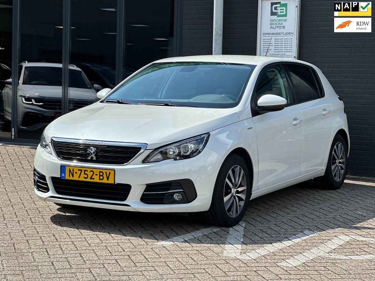 Peugeot 308 - 1.2 PureTech StyleAPP-CONNECT/CAMERA/NAVI/NL-AUTO NAP!! - AutoWereld.nl