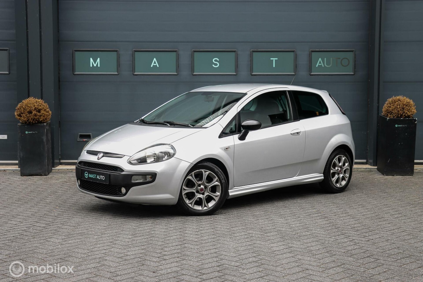 Fiat Punto Evo - 1.4-16V Multiair Racing | Climate | NAP | Lichtmetalen velgen - AutoWereld.nl