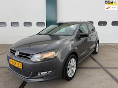Volkswagen Polo - 1.4-16V Highline