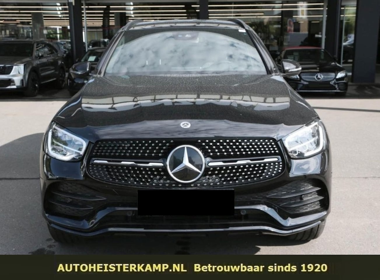 Mercedes-Benz GLC-klasse - 300de 4MATIC AMG Line Night Pakket Treeplanken Trekhaak 19 Inch LED Navi - AutoWereld.nl