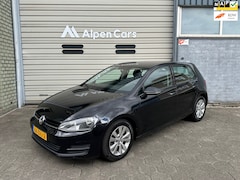 Volkswagen Golf - 1.2 TSI Trendline Cruise controle / Airco / PDC / Trekhaak / NAP