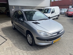 Peugeot 206 - 1.4 XR