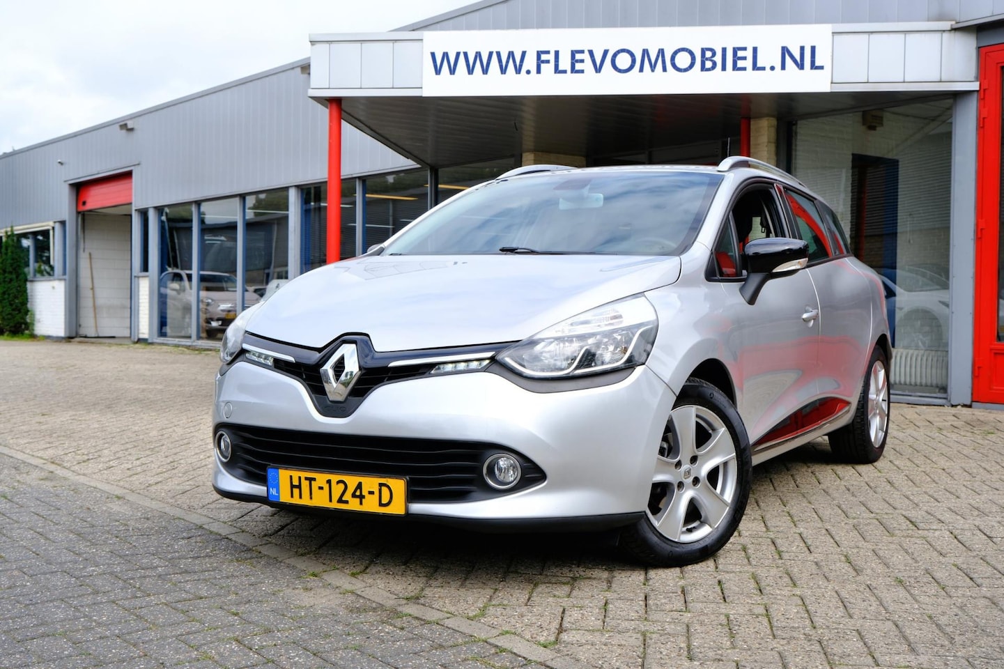 Renault Clio Estate - 1.5 dCi ECO Dynamique Navi|Clima|LMV - AutoWereld.nl