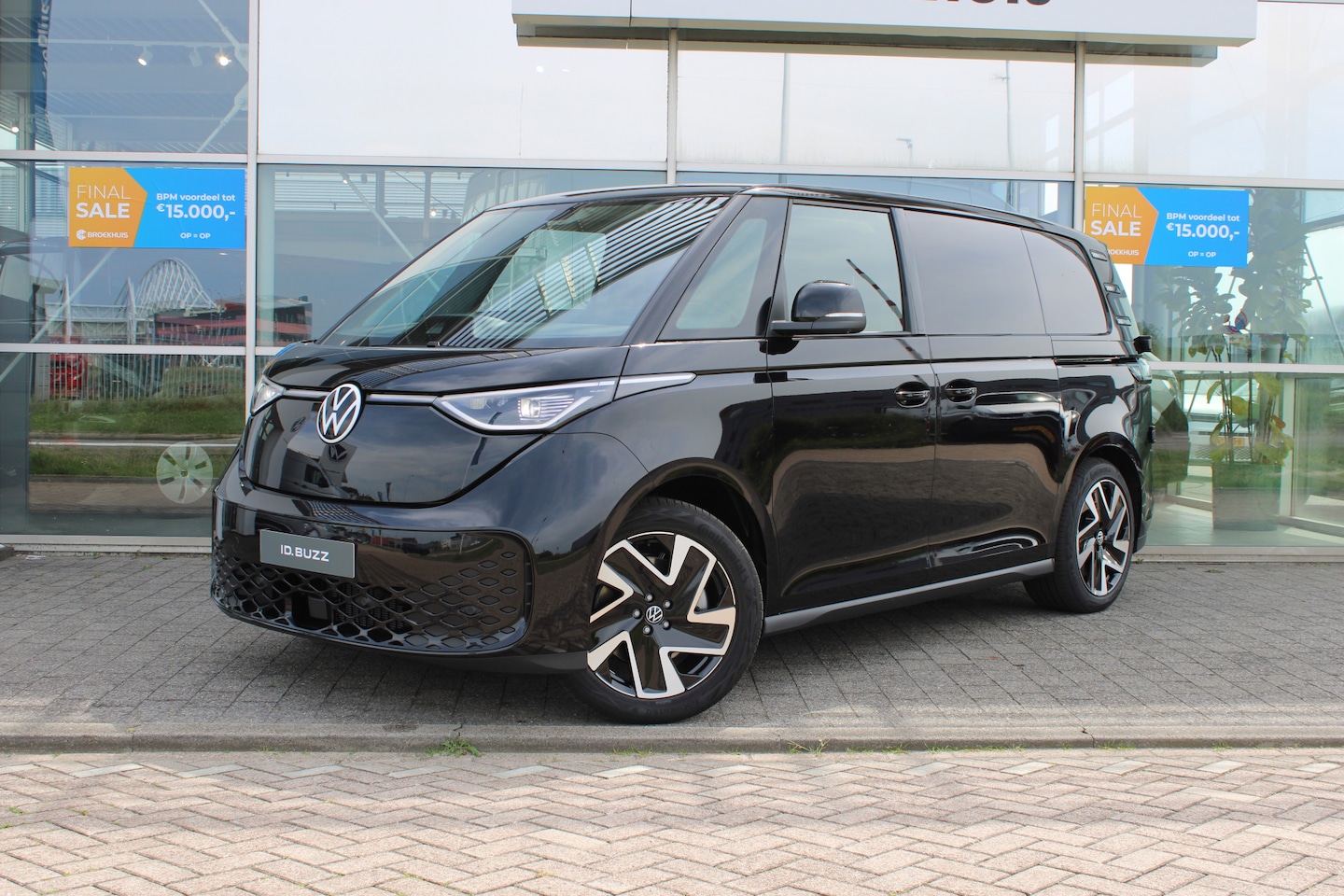 Volkswagen ID. Buzz Cargo - Anniversary Edition 4MOTION | 79 kWh | 340 pk | Dubbele Schuifdeur | Trekhaak | Adaptive C - AutoWereld.nl