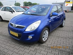 Hyundai i20 - I20 1.4i DynamicVersion-5DRS-AIRCO