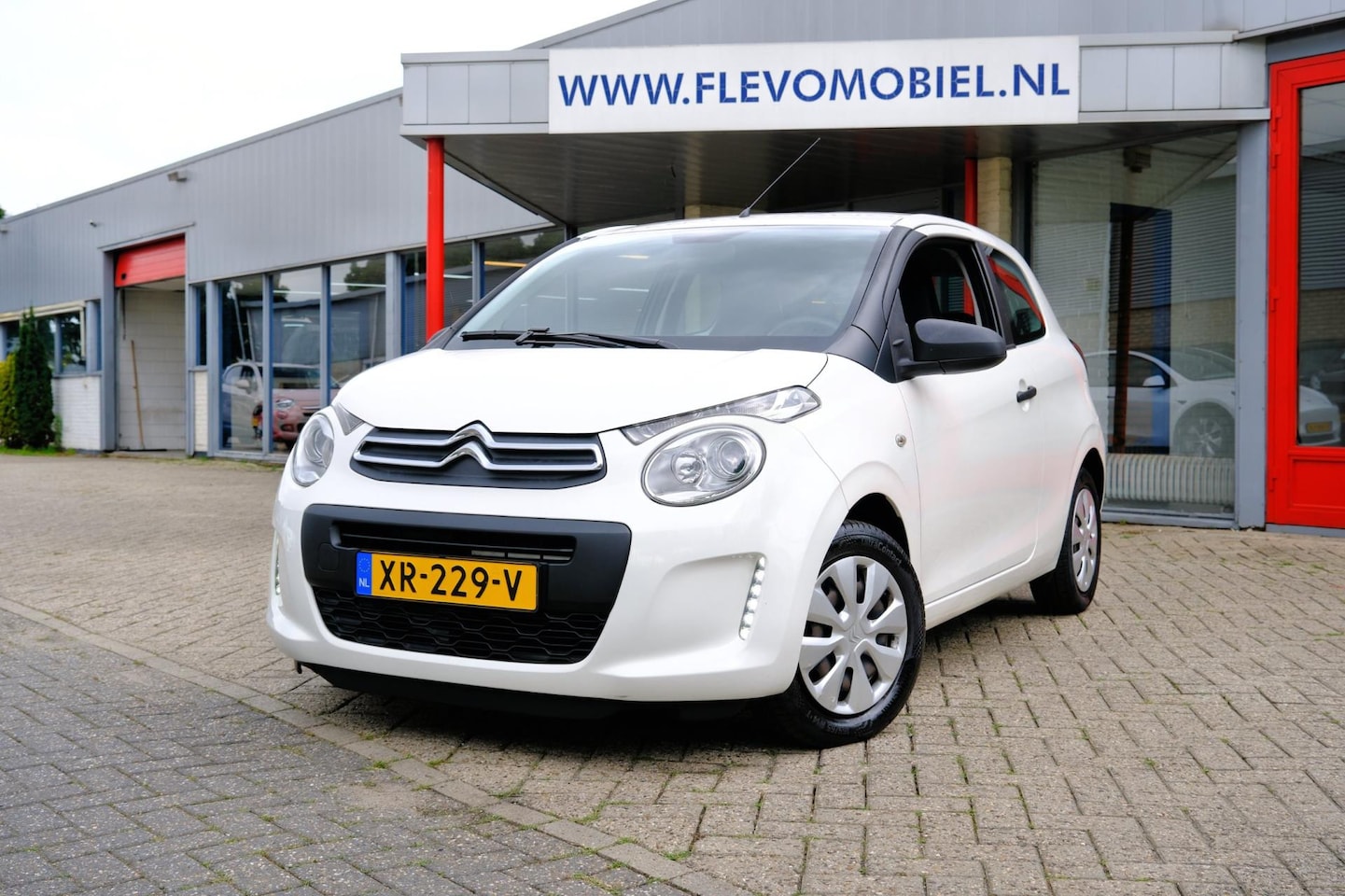 Citroën C1 - 1.0 VTi Live Airco|LED dagrij - AutoWereld.nl