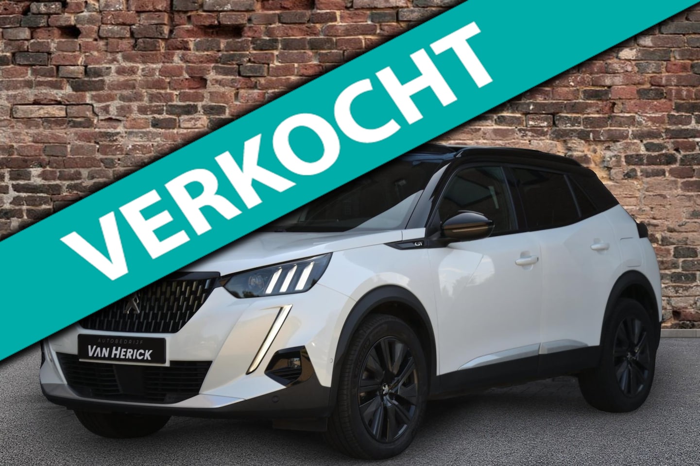 Peugeot 2008 - 1.2 PureTech GT Pack 155 PK Automaat | Panoramadak | ACC | Premium Audio - AutoWereld.nl