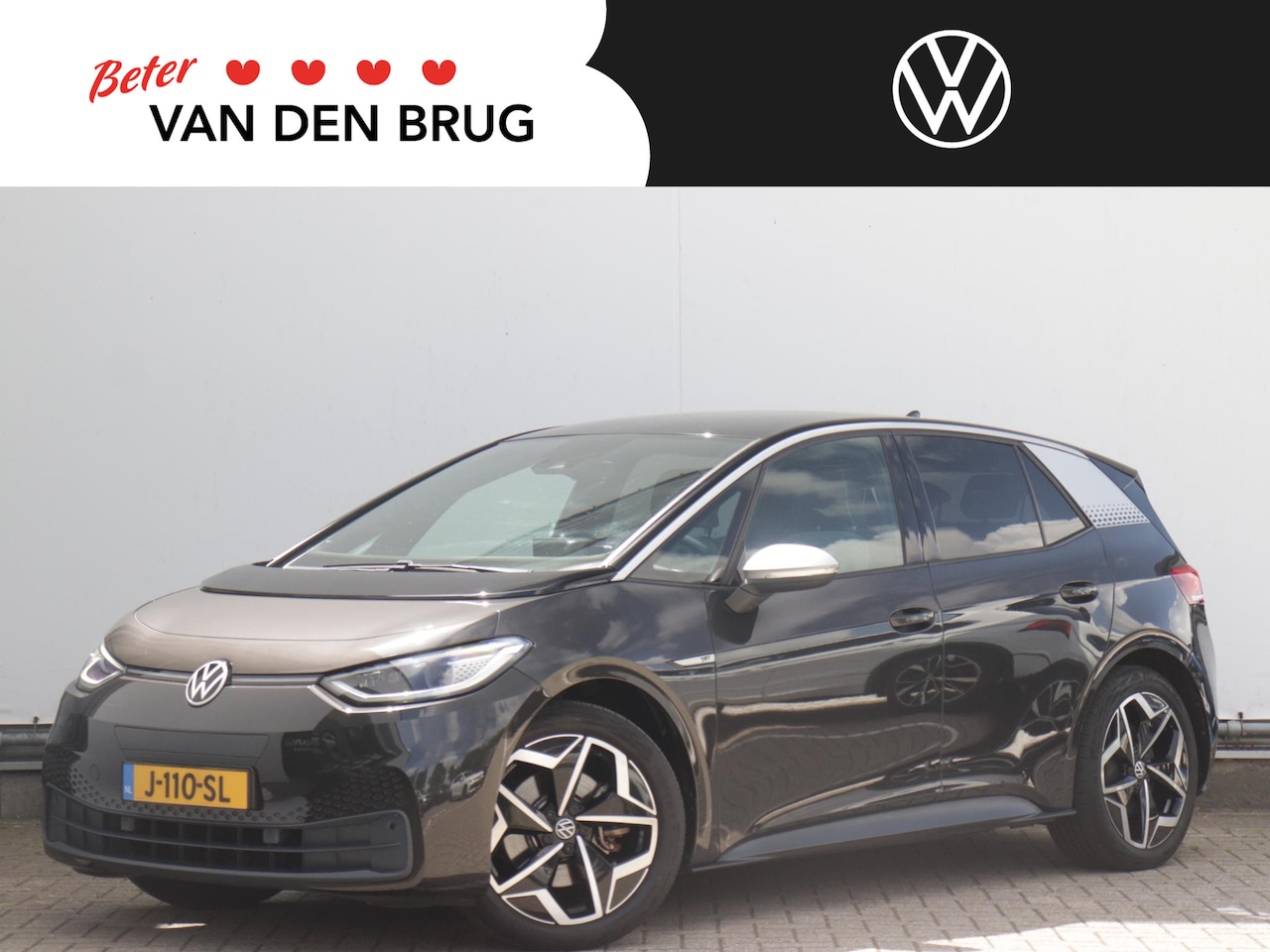Volkswagen ID.3 - First Plus 58 kWh | NL-auto | Camera | 19" velgen | Matrix LED | Stoel- en stuurverwarming - AutoWereld.nl