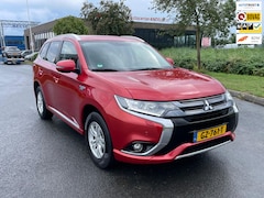 Mitsubishi Outlander - 2.0 PHEV Business Edition, Aut, Cam, Navi, Pdc, Leder/Alcantara, 2e eig afk, Geen import,
