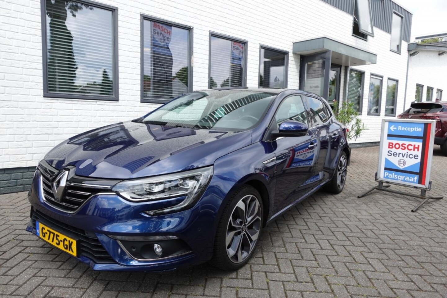 Renault Mégane - 1.3 TCE BOSE Head-up Panorama Navi Trekhaak  Automaat - AutoWereld.nl