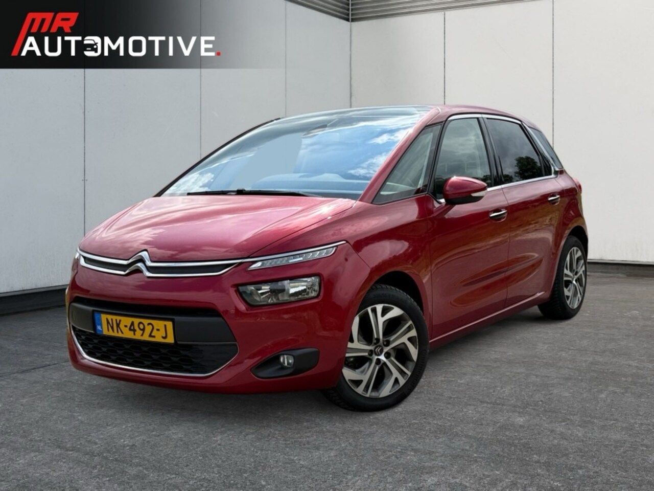 Citroën C4 Picasso - 1.6 Turbo - Camera, Navi, Clima, Trekhaak - AutoWereld.nl