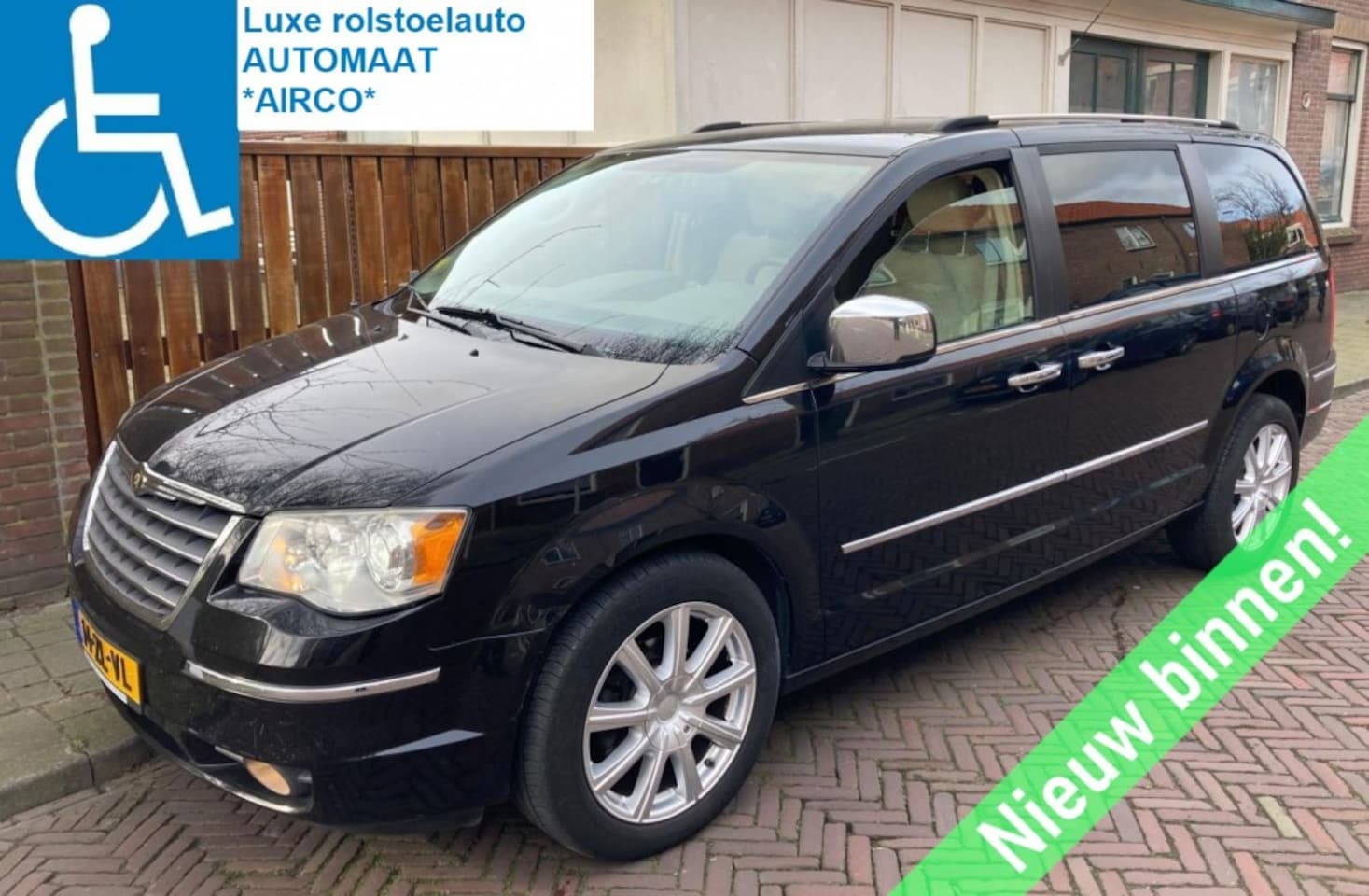 Chrysler Town and Country - CHRYSLER TOWN en COUNTRY  LUXE ROLSTOELAUTO  AUTOMAAT  4+1 persoo - AutoWereld.nl