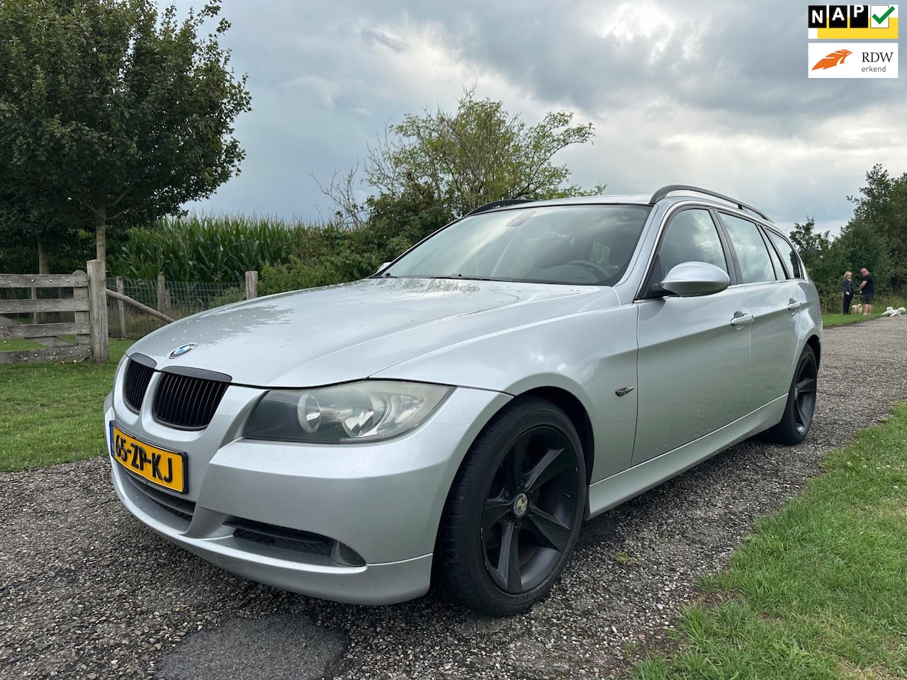 BMW 3-serie Touring - 325i Executive 325i Executive - AutoWereld.nl
