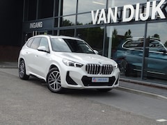 BMW X1 - sDrive20i M Sport-Elek Trekhaak-Sportstoelen-Driving Assistant Pro-Harman Kardon-Travel Pa