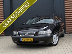 Volvo V70 - 2.4 170PK Edition Automaat Airco Cr-Control Trekh 7-Persoons Youngtimer