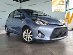 Toyota Yaris - 1.5 Hybride /Camera/LMV/Nav/Dual-zone airco