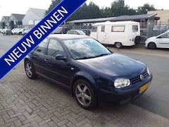 Volkswagen Golf - 1.6-16V Comfortline