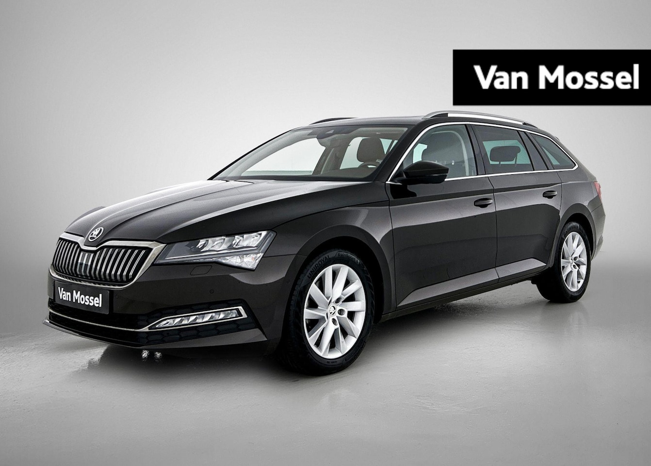 Skoda Superb - 1.5 TSI ACT Style Business 1.5 TSI ACT Style Business - AutoWereld.nl