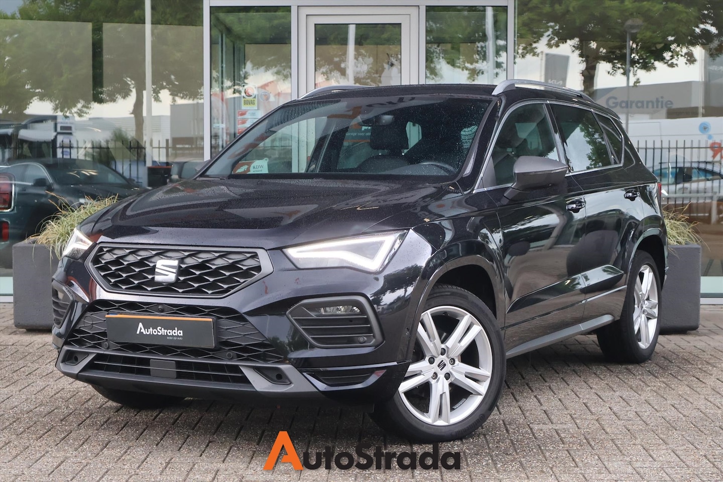 SEAT Ateca - 1.5 Business Intense FR 150pk | LED | Sfeer | Virtual | Navi | 360 Camera | Keyless | Clim - AutoWereld.nl