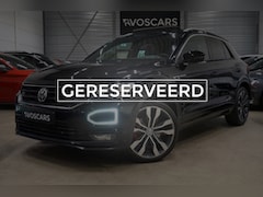 Volkswagen T-Roc - 1.5 TSI 3x R-Line DSG * Pano - Virtual - 19" - Keyless - Camera - ACC - App
