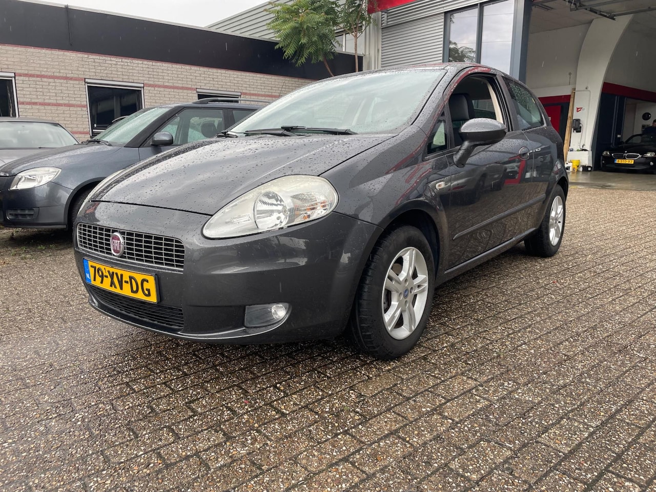 Fiat Grande Punto - 1.4 Dynamic automaat 82000 - AutoWereld.nl