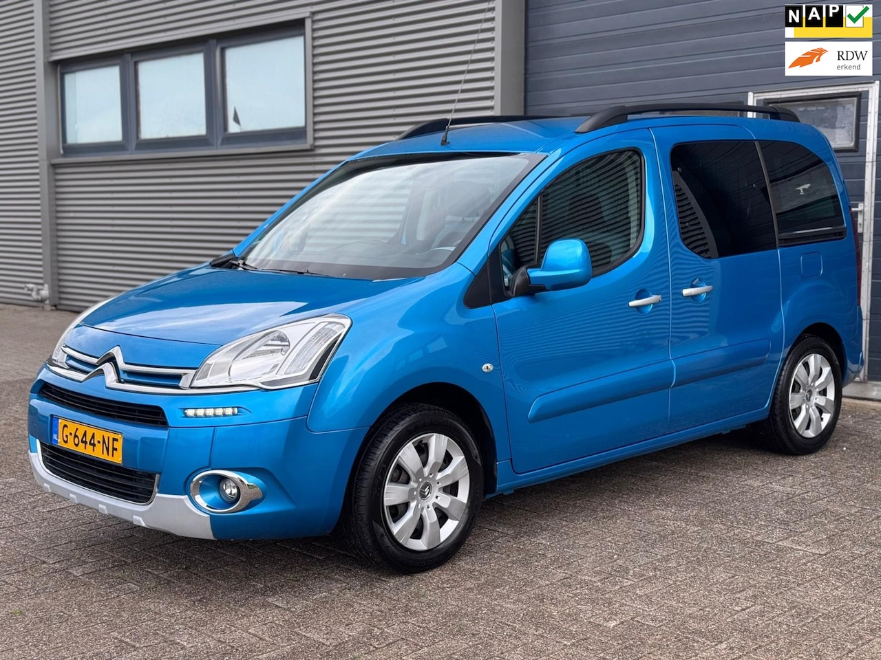 Citroën Berlingo - 1.6 VTi Tendance TREKHAAK - AIRCO - NWE APK - NETTE AUTO! - AutoWereld.nl