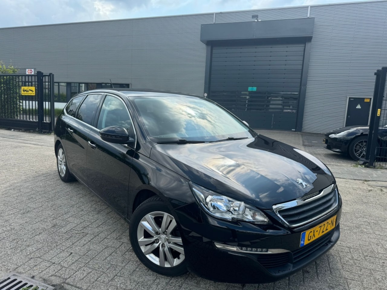 Peugeot 308 SW - 1.6 BlueHDI Navigatie|Clima|Cruise 2015 - AutoWereld.nl
