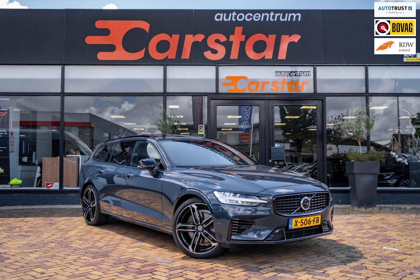 Volvo V60 - 2.0 T6 Recharge AWD Plus Bright|Pano|Camera| - AutoWereld.nl
