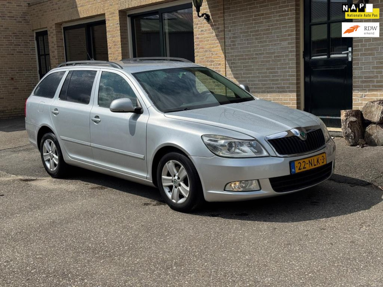 Skoda Octavia Combi - 1.6 TDI Greenline|AIRCO |CRUISE |EXPORT - AutoWereld.nl
