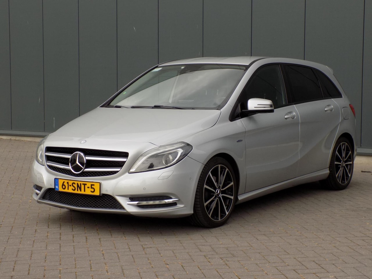 Mercedes-Benz B-klasse - 180 Xenon 6-Bak Navi - AutoWereld.nl