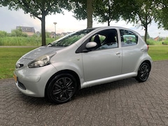 Toyota Aygo - 1.0-12V