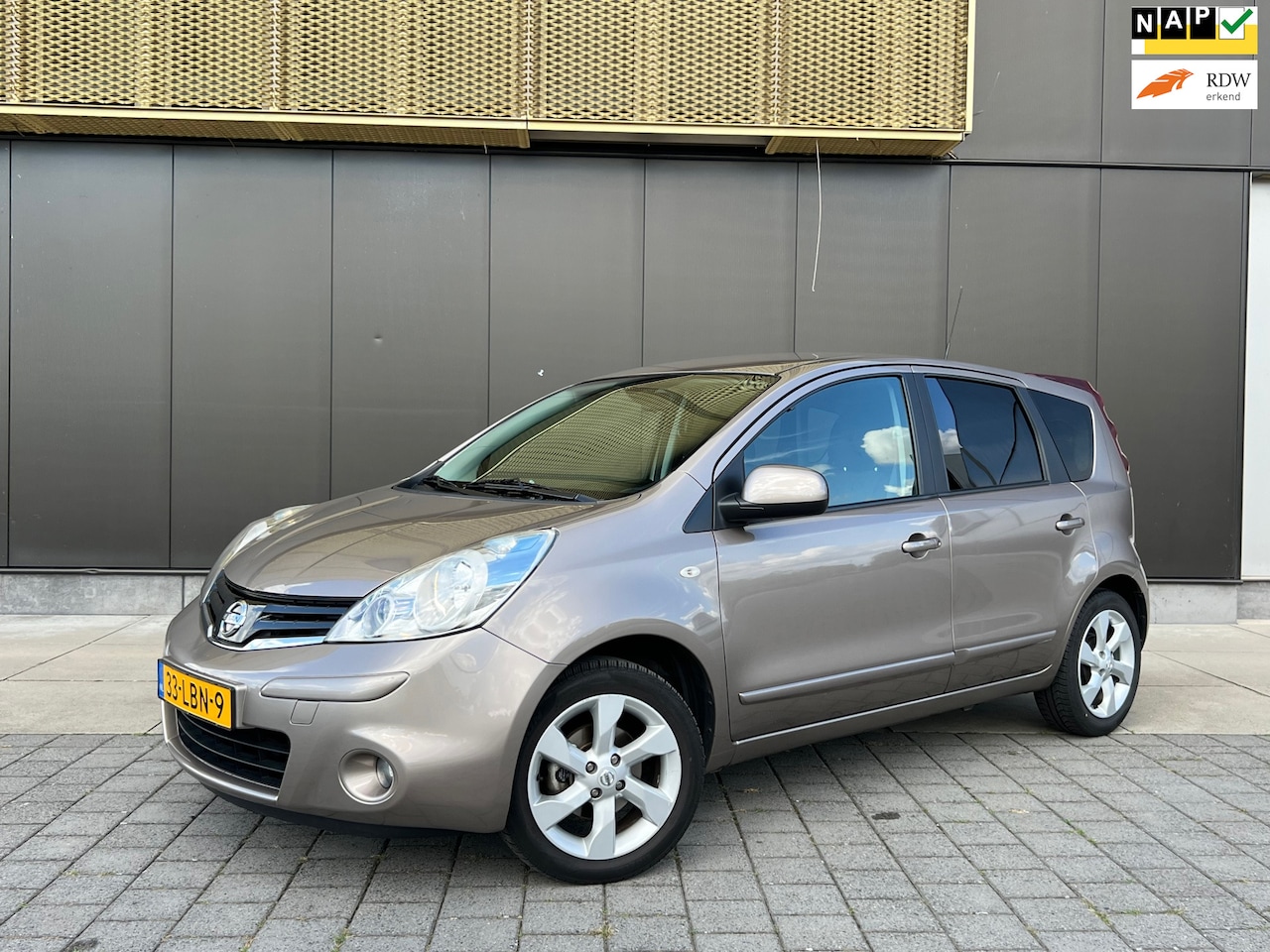 Nissan Note - 1.6 Acenta|1eig|Cruise|Navi|Bluet|PDC|Airco|Trekh|LM velg - AutoWereld.nl