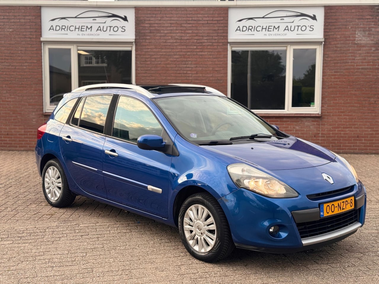 Renault Clio Estate - 1.2-16V Collection Pano Airco - AutoWereld.nl