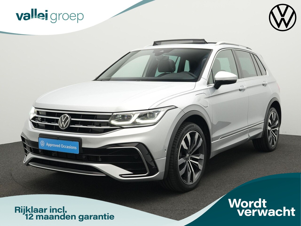 Volkswagen Tiguan - 1.4 TSI 245 pk DSG eHybrid R-Line Business | Panoramadak | Trekhaak | Rondomzicht camera | - AutoWereld.nl