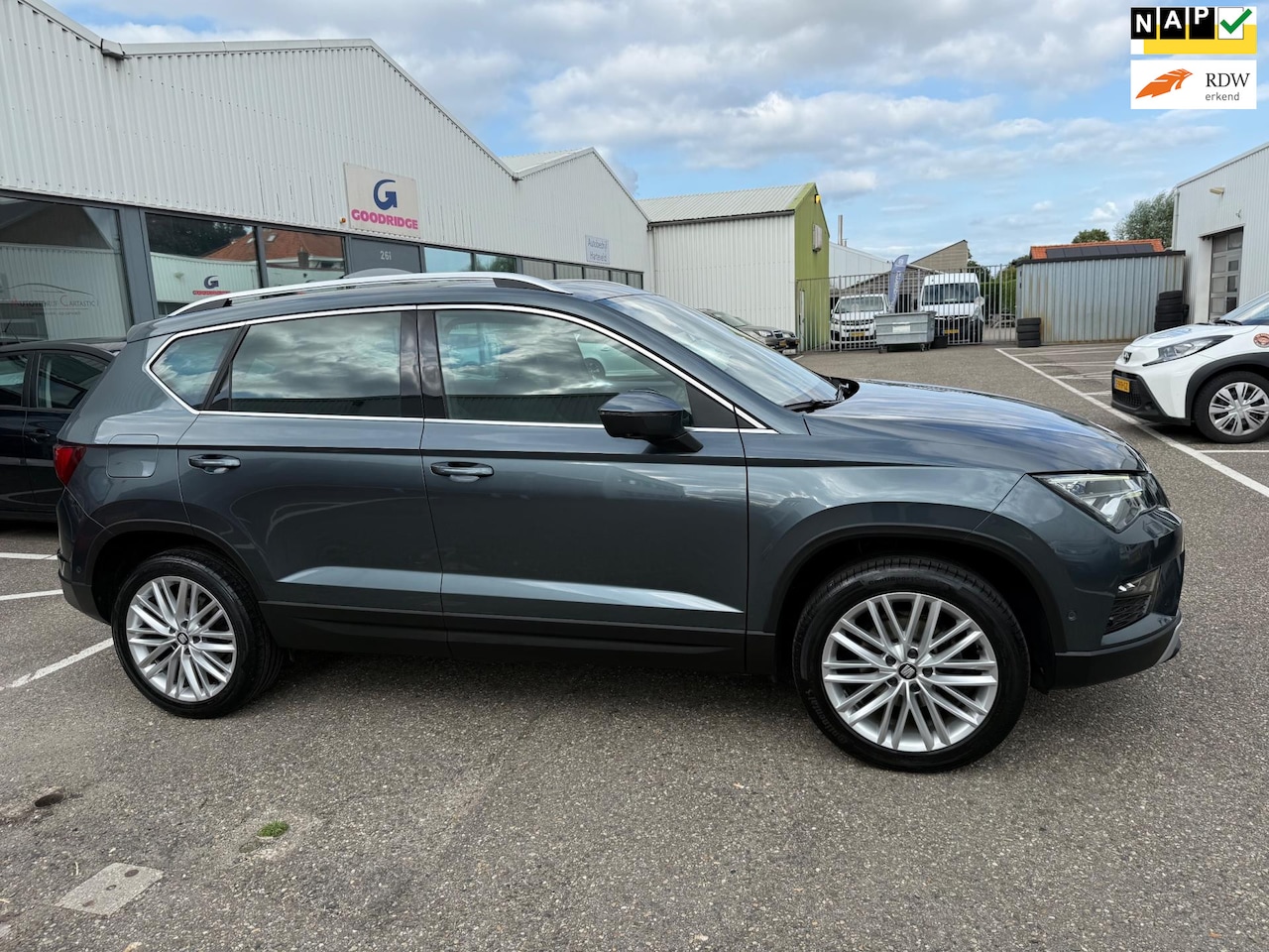 SEAT Ateca - 1.5 TSI Xcellence PANO | KEYLESS | VIRTUAL | BEATS | BLIND SPOT | ADS | PDC | ELEKTRISCHE - AutoWereld.nl