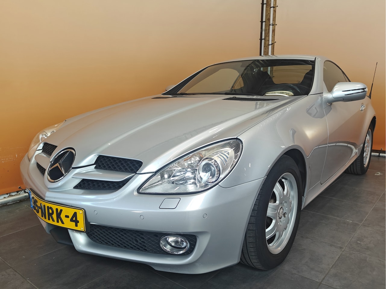 Mercedes-Benz SLK-klasse - 200 K. dealeronderhouden | 184pk | automaat leer | navi | stoelverwarming - AutoWereld.nl