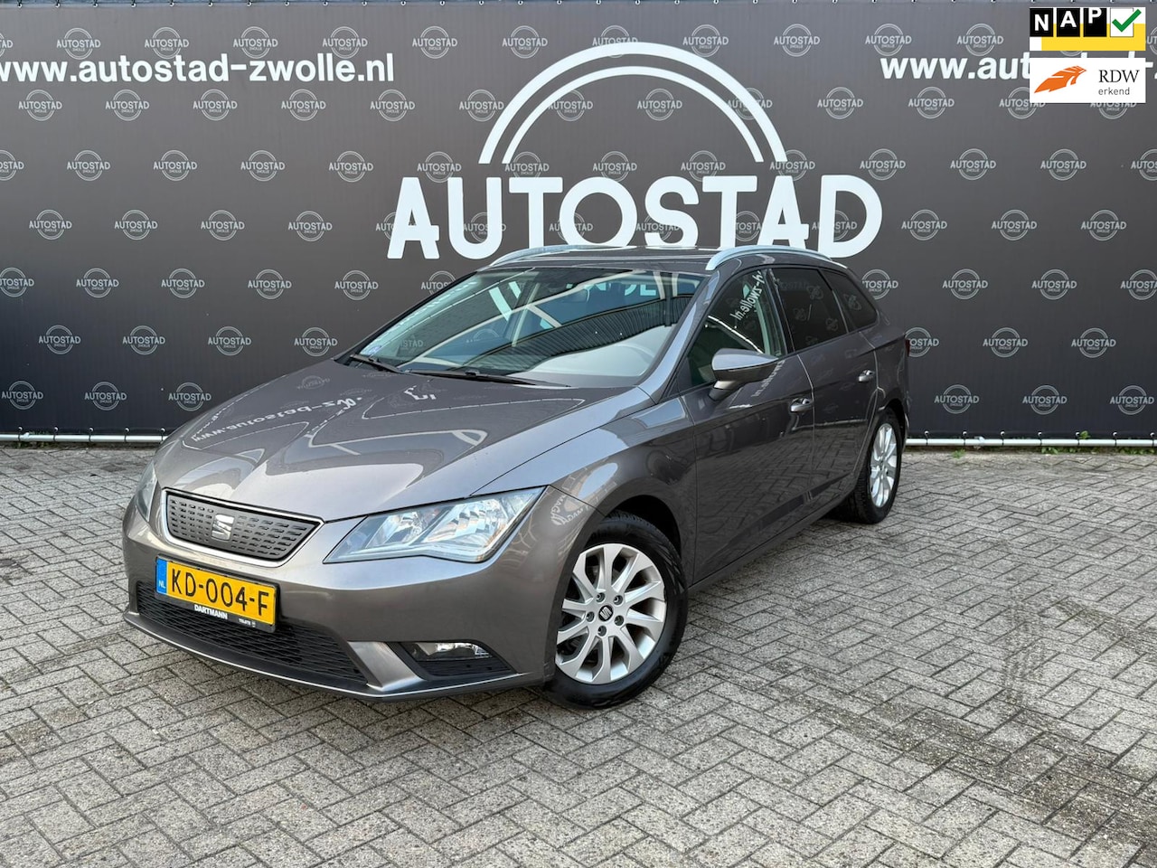 SEAT Leon ST - 1.0 EcoTSI Style Connect Nap/Airco/Cruise/Navi/Elektramen - AutoWereld.nl