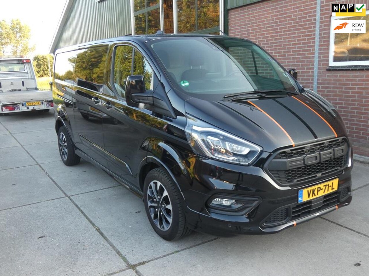 Ford Transit Custom - 320 2.0 TDCI L2H1 Sport *dub.schuifdeur* - AutoWereld.nl