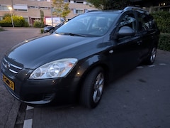 Kia Cee'd Sporty Wagon - 1.6 X-tra