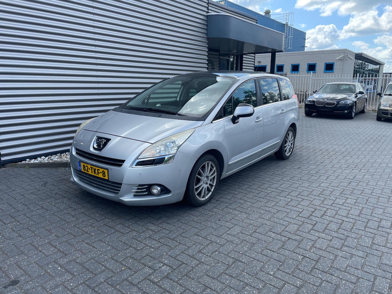 Peugeot 5008 - 1.6 VTi ST 7p.|nieuw apk|trekhaak|panoramadak| - AutoWereld.nl