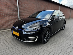 Volkswagen Golf - 1.4 TSI GTE LEER/CARPLAY/NAV/LM/TREKHAAK/DAB/ECC