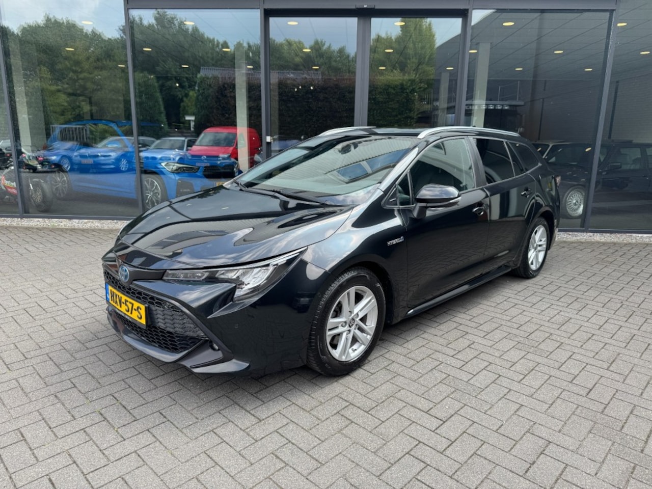 Toyota Corolla Touring Sports - 2.0 184pk Hybrid Dynamic Touring Sports ,Leer,Clima,Camera,Led,Carplay - AutoWereld.nl