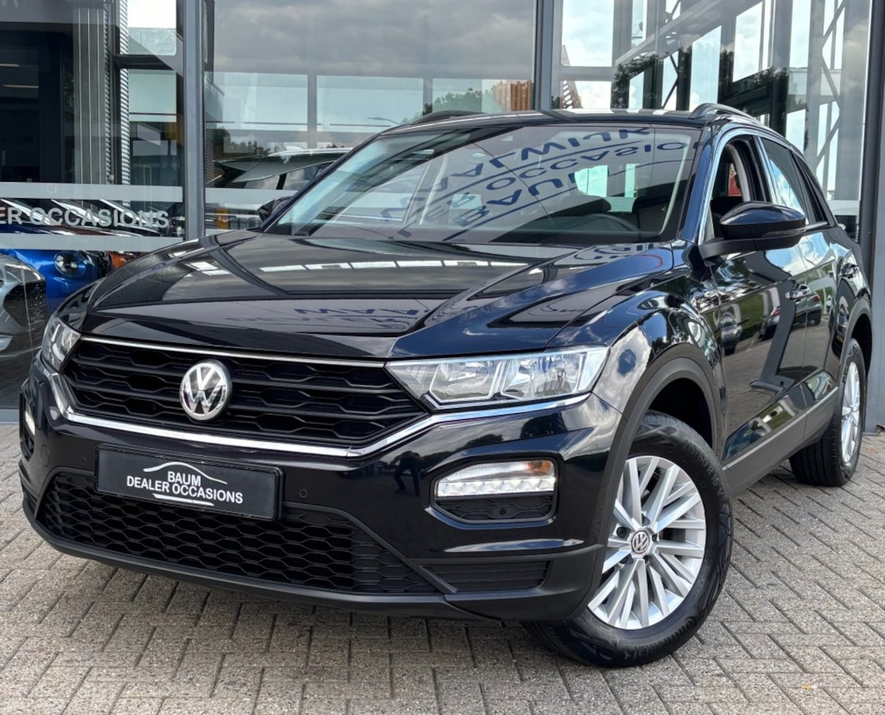 Volkswagen T-Roc - 1.0 TSI 115PK STYLE AIRCO NAVI PDC FULLMAP NAVI. - AutoWereld.nl