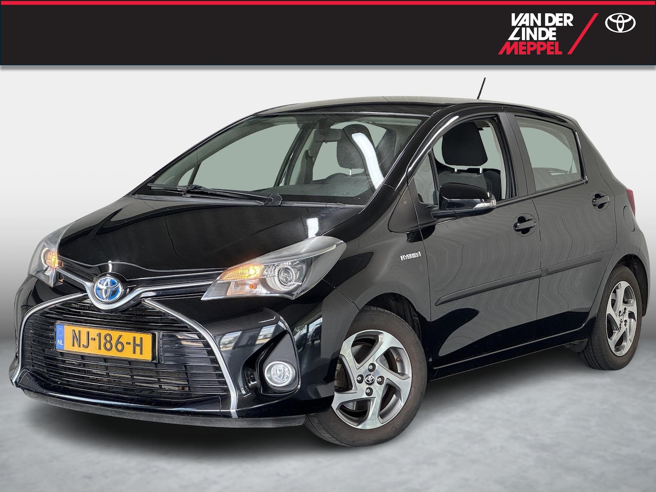 Toyota Yaris - 1.5 Hybrid Trend Trekhaak Navigatie LM Velgen - AutoWereld.nl